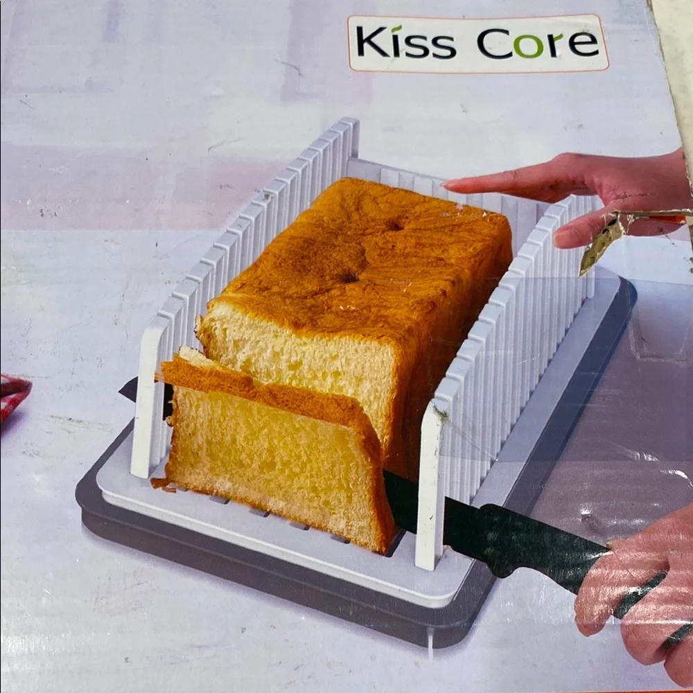 Kiss Core Kitchen Bread Slicer Adjustable Loaf Slicing Guide with Crumb Tray‎
